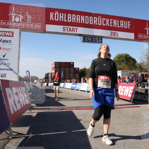 03.10.2025 - Köhlbrandbrückenlauf Lena Gebhardt http://msf.ph/oto/9077318 03.10.2025 13:41:57 Ziel 5043, 5193, 5232, 5250, 5257, 5315, 5620 meine-sportfotos.de