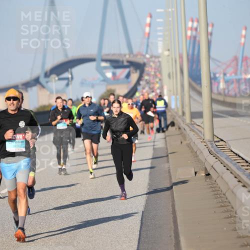 03.10.2025 - Köhlbrandbrückenlauf Jannik Wohlers http://msf.ph/oto/9077323 03.10.2025 09:43:57 Position 3 3414 meine-sportfotos.de