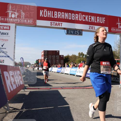 03.10.2025 - Köhlbrandbrückenlauf Lena Gebhardt http://msf.ph/oto/9077337 03.10.2025 13:41:57 Ziel 5043, 5193, 5232, 5250, 5257, 5315, 5620 meine-sportfotos.de