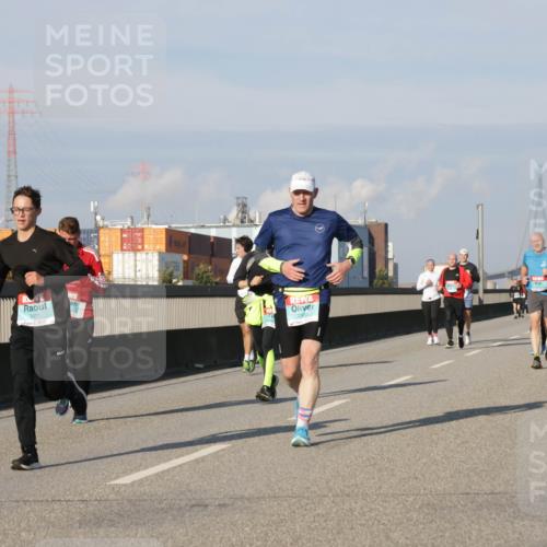 03.10.2025 - Köhlbrandbrückenlauf Jannik Wohlers http://msf.ph/oto/9077348 03.10.2025 09:52:18 Position 3 3411, 3300 meine-sportfotos.de