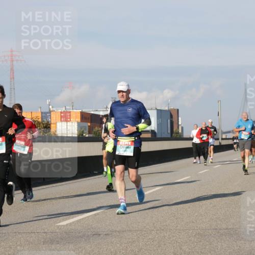 03.10.2025 - Köhlbrandbrückenlauf Jannik Wohlers http://msf.ph/oto/9077376 03.10.2025 09:52:18 Position 3 3, 3411 meine-sportfotos.de
