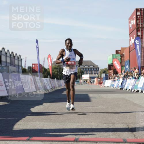 03.10.2025 - Köhlbrandbrückenlauf Jannik Wohlers http://msf.ph/oto/9077378 03.10.2025 12:48:28 Ziel 6359 meine-sportfotos.de