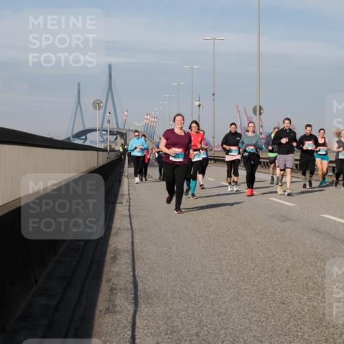 03.10.2025 - Köhlbrandbrückenlauf Fabian Wolf http://msf.ph/oto/9077383 03.10.2025 10:15:48 Position 3  meine-sportfotos.de