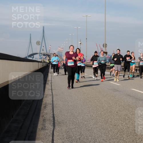 03.10.2025 - Köhlbrandbrückenlauf Fabian Wolf http://msf.ph/oto/9077389 03.10.2025 10:15:48 Position 3  meine-sportfotos.de