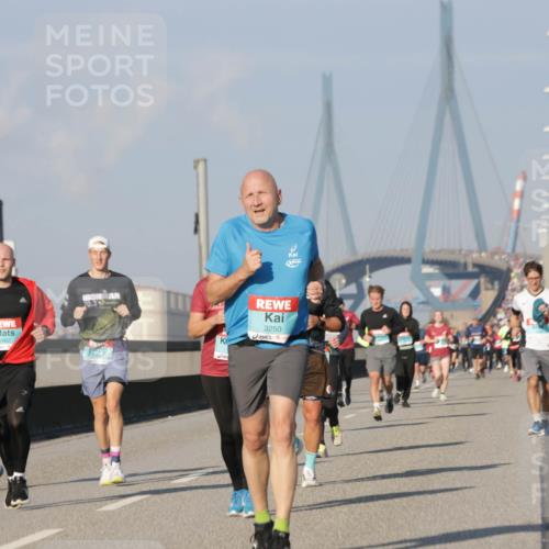 03.10.2025 - Köhlbrandbrückenlauf Jannik Wohlers http://msf.ph/oto/9077410 03.10.2025 09:52:20 Position 3 1962, 10, 3, 3250 meine-sportfotos.de
