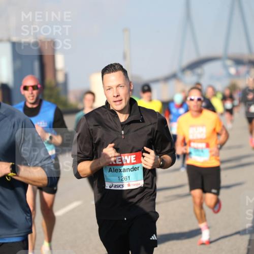 03.10.2025 - Köhlbrandbrückenlauf Jannik Wohlers http://msf.ph/oto/9077423 03.10.2025 09:44:08 Position 3 1261 meine-sportfotos.de