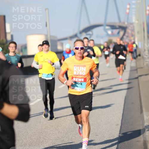 03.10.2025 - Köhlbrandbrückenlauf Jannik Wohlers http://msf.ph/oto/9077437 03.10.2025 09:44:09 Position 3 3043 meine-sportfotos.de