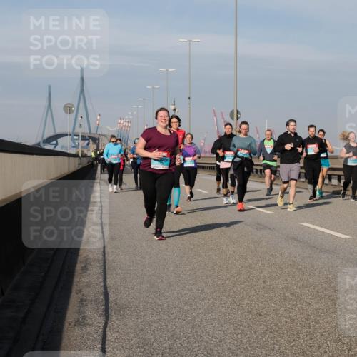 03.10.2025 - Köhlbrandbrückenlauf Fabian Wolf http://msf.ph/oto/9077445 03.10.2025 10:15:49 Position 3  meine-sportfotos.de