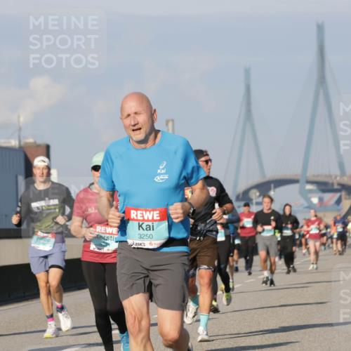 03.10.2025 - Köhlbrandbrückenlauf Jannik Wohlers http://msf.ph/oto/9077464 03.10.2025 09:52:22 Position 3 1962, 3250 meine-sportfotos.de