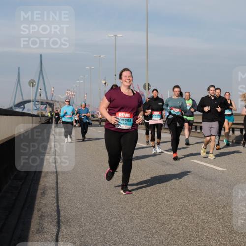 03.10.2025 - Köhlbrandbrückenlauf Fabian Wolf http://msf.ph/oto/9077481 03.10.2025 10:15:51 Position 3 2438 meine-sportfotos.de
