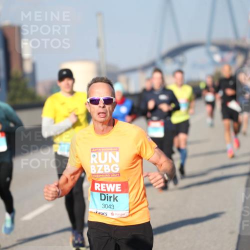 03.10.2025 - Köhlbrandbrückenlauf Jannik Wohlers http://msf.ph/oto/9077490 03.10.2025 09:44:10 Position 3 3043 meine-sportfotos.de