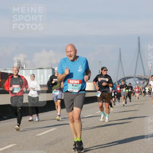 03.10.2025 - Köhlbrandbrückenlauf Jannik Wohlers http://msf.ph/oto/9077494 03.10.2025 09:52:23 Position 3 3250 meine-sportfotos.de