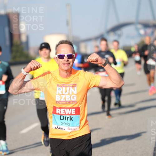 03.10.2025 - Köhlbrandbrückenlauf Jannik Wohlers http://msf.ph/oto/9077495 03.10.2025 09:44:10 Position 3 3043 meine-sportfotos.de