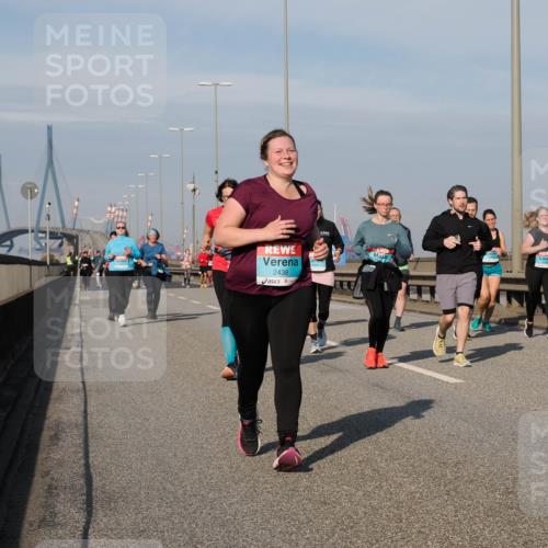 03.10.2025 - Köhlbrandbrückenlauf Fabian Wolf http://msf.ph/oto/9077502 03.10.2025 10:15:51 Position 3 2438 meine-sportfotos.de