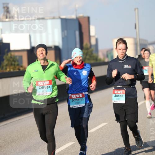 03.10.2025 - Köhlbrandbrückenlauf Jannik Wohlers http://msf.ph/oto/9077564 03.10.2025 09:44:13 Position 3 1010, 2955, 3136, 1083 meine-sportfotos.de