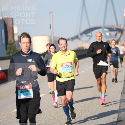 03.10.2025 - Köhlbrandbrückenlauf Jannik Wohlers http://msf.ph/oto/9077580 03.10.2025 09:44:14 Position 3 2955, 3136, 1083 meine-sportfotos.de