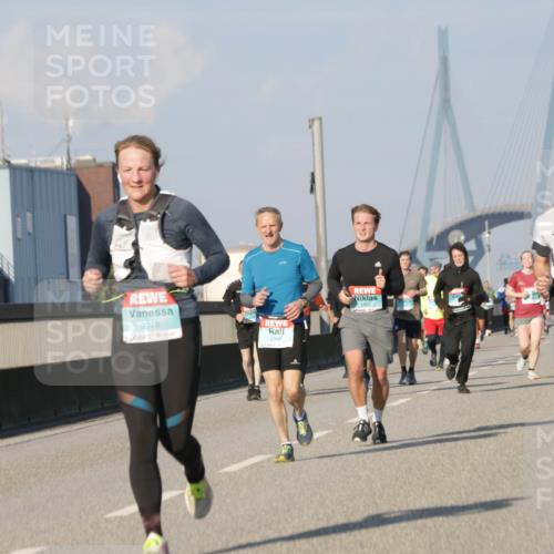03.10.2025 - Köhlbrandbrückenlauf Jannik Wohlers http://msf.ph/oto/9077588 03.10.2025 09:52:28 Position 3  meine-sportfotos.de