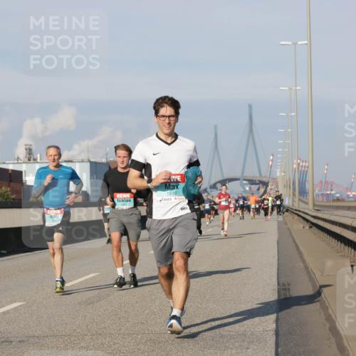 03.10.2025 - Köhlbrandbrückenlauf Jannik Wohlers http://msf.ph/oto/9077645 03.10.2025 09:52:33 Position 3 1516, 1319 meine-sportfotos.de