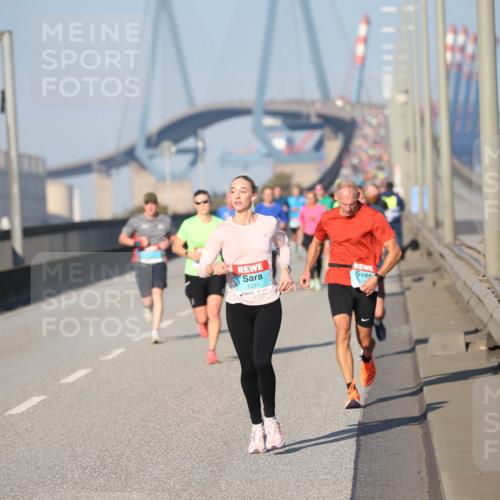 03.10.2025 - Köhlbrandbrückenlauf Jannik Wohlers http://msf.ph/oto/9077653 03.10.2025 09:44:25 Position 3 1251 meine-sportfotos.de