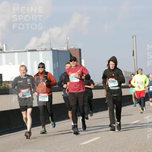 03.10.2025 - Köhlbrandbrückenlauf Jannik Wohlers http://msf.ph/oto/9077708 03.10.2025 09:52:36 Position 3 2696, 16, 3 meine-sportfotos.de