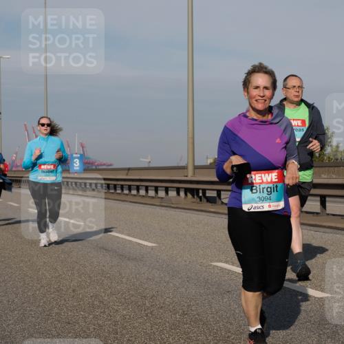 03.10.2025 - Köhlbrandbrückenlauf Fabian Wolf http://msf.ph/oto/9077747 03.10.2025 10:15:57 Position 3 2597, 3, 3094 meine-sportfotos.de
