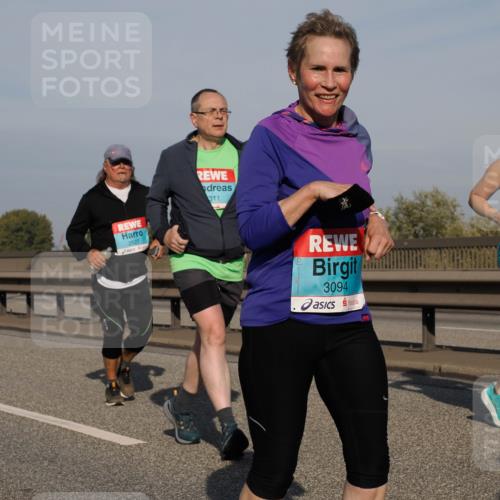 03.10.2025 - Köhlbrandbrückenlauf Fabian Wolf http://msf.ph/oto/9077780 03.10.2025 10:15:58 Position 3 2527, 311, 3094, 2261 meine-sportfotos.de