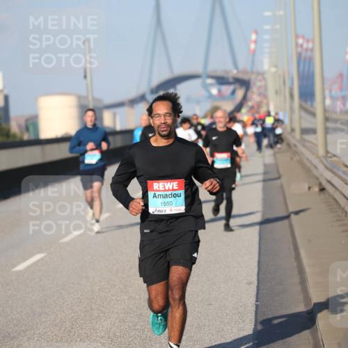 03.10.2025 - Köhlbrandbrückenlauf Jannik Wohlers http://msf.ph/oto/9077808 03.10.2025 09:44:48 Position 3 1550, 96 meine-sportfotos.de