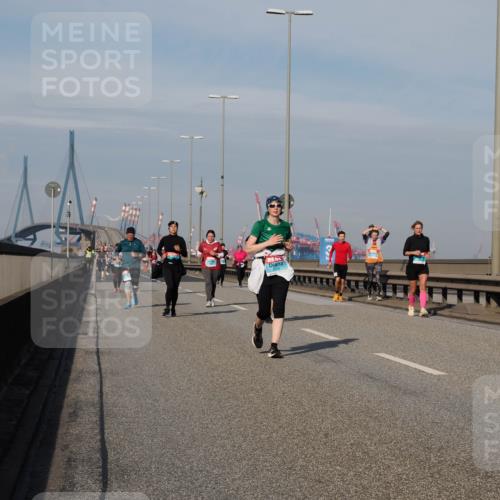 03.10.2025 - Köhlbrandbrückenlauf Fabian Wolf http://msf.ph/oto/9077981 03.10.2025 10:16:13 Position 3  meine-sportfotos.de