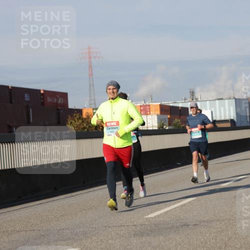 03.10.2025 - Köhlbrandbrückenlauf Jannik Wohlers http://msf.ph/oto/9077982 03.10.2025 09:52:48 Position 3 10100, 1451 meine-sportfotos.de