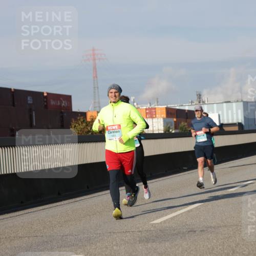 03.10.2025 - Köhlbrandbrückenlauf Jannik Wohlers http://msf.ph/oto/9077988 03.10.2025 09:52:48 Position 3 1451 meine-sportfotos.de