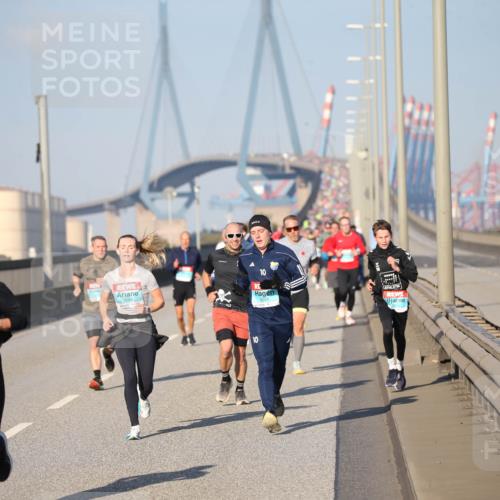 03.10.2025 - Köhlbrandbrückenlauf Jannik Wohlers http://msf.ph/oto/9077991 03.10.2025 09:45:03 Position 3 11146, 3246, 10, 10 meine-sportfotos.de
