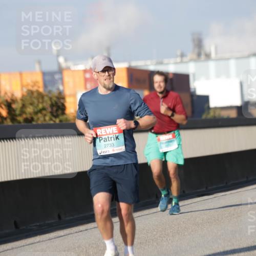 03.10.2025 - Köhlbrandbrückenlauf Jannik Wohlers http://msf.ph/oto/9078021 03.10.2025 09:52:49 Position 3 2733 meine-sportfotos.de