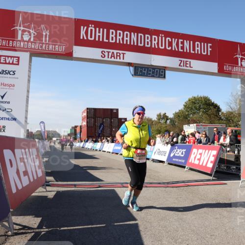 03.10.2025 - Köhlbrandbrückenlauf Lena Gebhardt http://msf.ph/oto/9078106 03.10.2025 13:43:09 Ziel 6463, 6548 meine-sportfotos.de