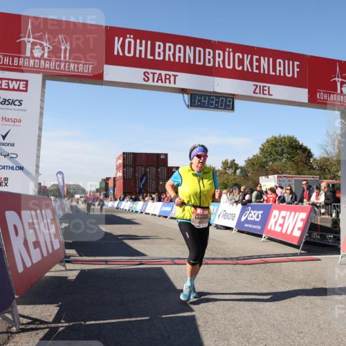 03.10.2025 - Köhlbrandbrückenlauf Lena Gebhardt http://msf.ph/oto/9078117 03.10.2025 13:43:09 Ziel 6463, 6548 meine-sportfotos.de