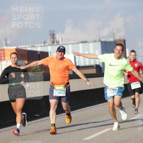 03.10.2025 - Köhlbrandbrückenlauf Jannik Wohlers http://msf.ph/oto/9078140 03.10.2025 09:52:53 Position 3 2983, 2981 meine-sportfotos.de