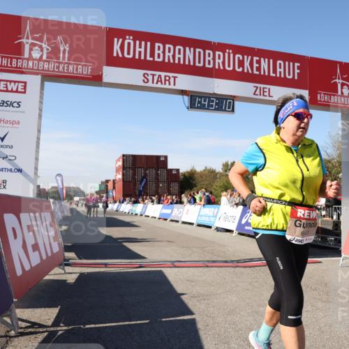 03.10.2025 - Köhlbrandbrückenlauf Lena Gebhardt http://msf.ph/oto/9078147 03.10.2025 13:43:10 Ziel 6463 meine-sportfotos.de