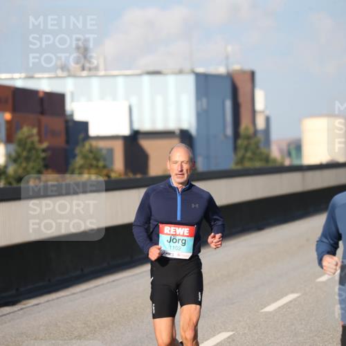 03.10.2025 - Köhlbrandbrückenlauf Jannik Wohlers http://msf.ph/oto/9078170 03.10.2025 09:45:15 Position 3 1102, 1052 meine-sportfotos.de