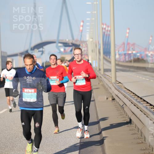03.10.2025 - Köhlbrandbrückenlauf Jannik Wohlers http://msf.ph/oto/9078179 03.10.2025 09:45:16 Position 3 504, 3836, 3518, 1107 meine-sportfotos.de