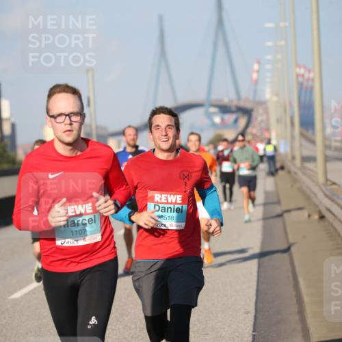 03.10.2025 - Köhlbrandbrückenlauf Jannik Wohlers http://msf.ph/oto/9078200 03.10.2025 09:45:19 Position 3 1107, 3518, 6 meine-sportfotos.de