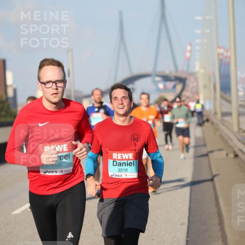 03.10.2025 - Köhlbrandbrückenlauf Jannik Wohlers http://msf.ph/oto/9078206 03.10.2025 09:45:19 Position 3 1107, 3518, 6 meine-sportfotos.de