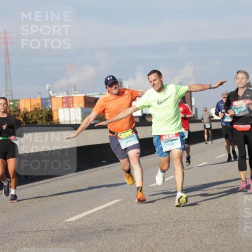 03.10.2025 - Köhlbrandbrückenlauf Jannik Wohlers http://msf.ph/oto/9078250 03.10.2025 09:52:55 Position 3 2983, 2981 meine-sportfotos.de