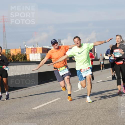 03.10.2025 - Köhlbrandbrückenlauf Jannik Wohlers http://msf.ph/oto/9078253 03.10.2025 09:52:55 Position 3 2983, 2981 meine-sportfotos.de