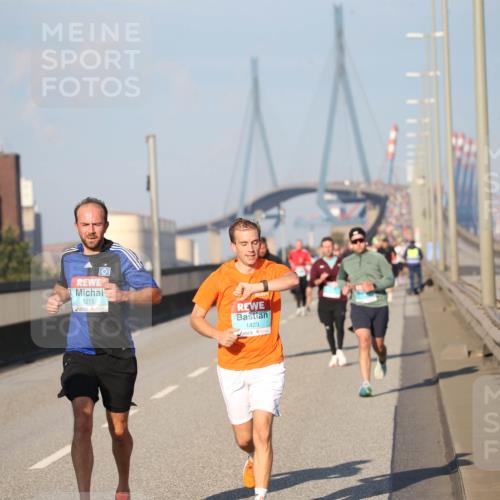 03.10.2025 - Köhlbrandbrückenlauf Jannik Wohlers http://msf.ph/oto/9078266 03.10.2025 09:45:22 Position 3 3155, 1215, 1423 meine-sportfotos.de