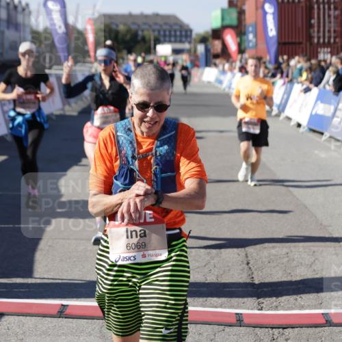 03.10.2025 - Köhlbrandbrückenlauf Jannik Wohlers http://msf.ph/oto/9078271 03.10.2025 13:17:31 Ziel 4012, 4686, 4746, 4818, 5007, 5008, 5031, 5906, 5909, 6069, 6389, 6710 meine-sportfotos.de