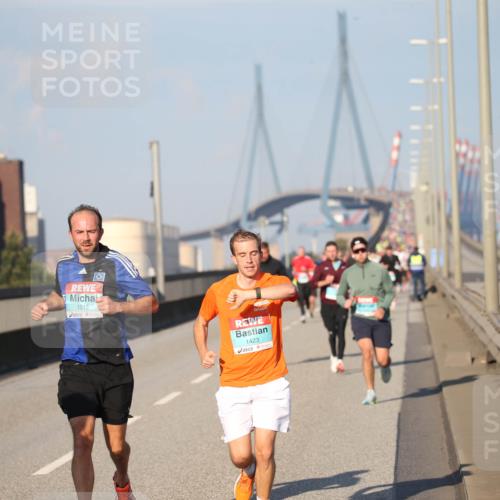 03.10.2025 - Köhlbrandbrückenlauf Jannik Wohlers http://msf.ph/oto/9078272 03.10.2025 09:45:22 Position 3 155, 1215, 1423 meine-sportfotos.de