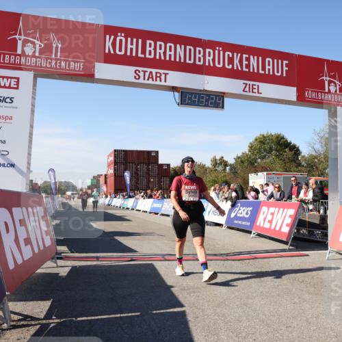 03.10.2025 - Köhlbrandbrückenlauf Lena Gebhardt http://msf.ph/oto/9078293 03.10.2025 13:43:25 Ziel 4238, 5021, 5464, 5499, 5559, 6711 meine-sportfotos.de