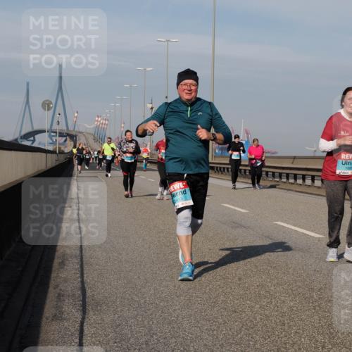 03.10.2025 - Köhlbrandbrückenlauf Fabian Wolf http://msf.ph/oto/9078294 03.10.2025 10:16:24 Position 3 3433, 1880 meine-sportfotos.de