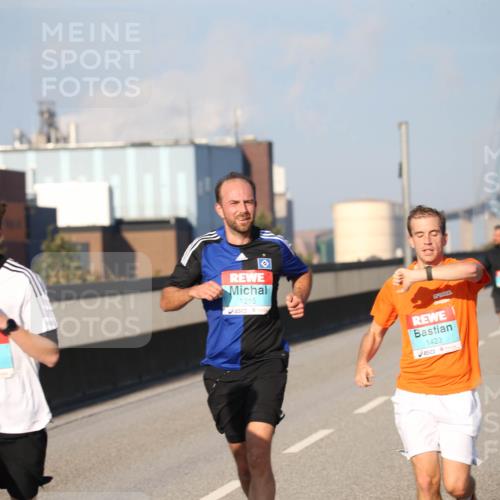 03.10.2025 - Köhlbrandbrückenlauf Jannik Wohlers http://msf.ph/oto/9078295 03.10.2025 09:45:23 Position 3 3155, 1215, 1423 meine-sportfotos.de