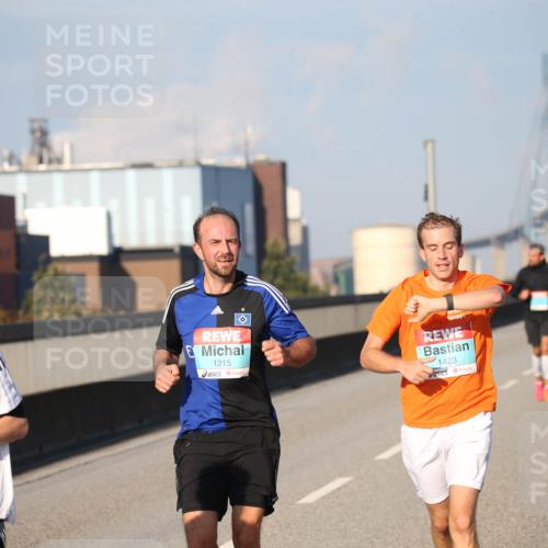 03.10.2025 - Köhlbrandbrückenlauf Jannik Wohlers http://msf.ph/oto/9078300 03.10.2025 09:45:23 Position 3 1215, 1423 meine-sportfotos.de