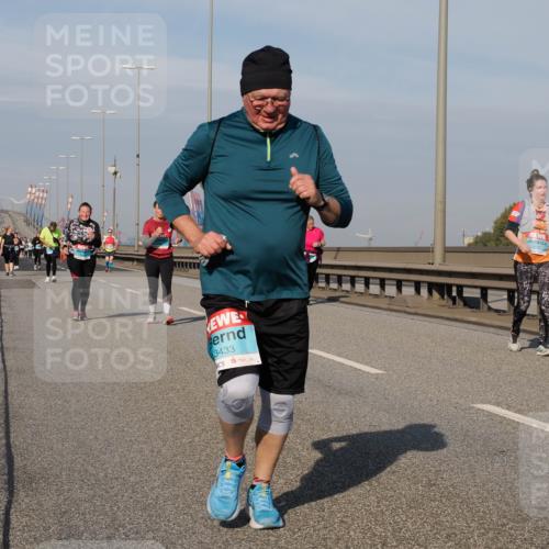 03.10.2025 - Köhlbrandbrückenlauf Fabian Wolf http://msf.ph/oto/9078322 03.10.2025 10:16:25 Position 3 3433, 1880 meine-sportfotos.de